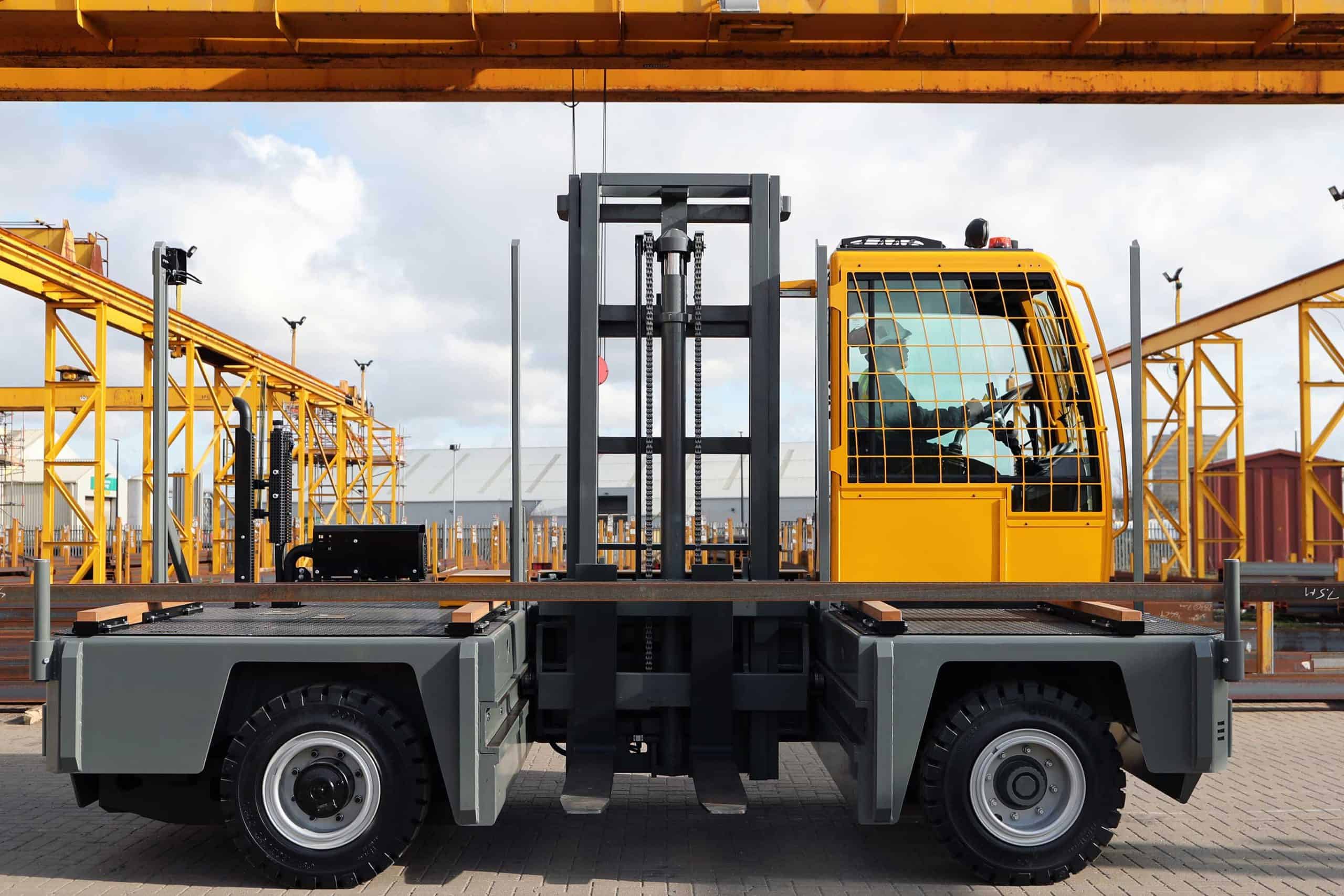 Baumann heavy-duty zijlader voor zware en lange ladingen